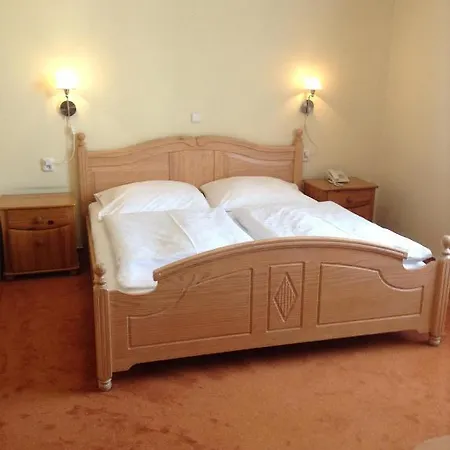 York Hotel 3*