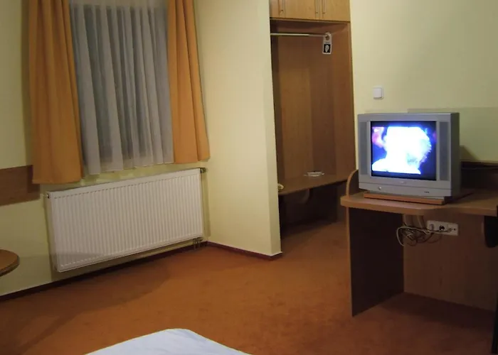 Hotel York 3*