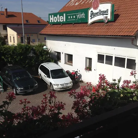 York Hotell 3*