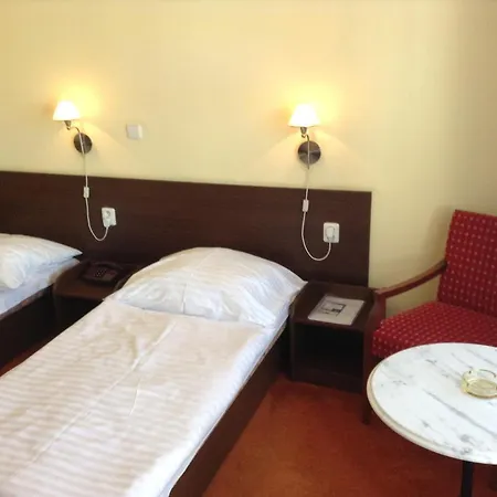York 3* Plzeň