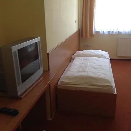 York Hotel 3*